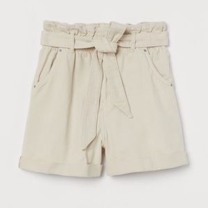 Beige H&M Paper Bag Tie Shorts Size 0